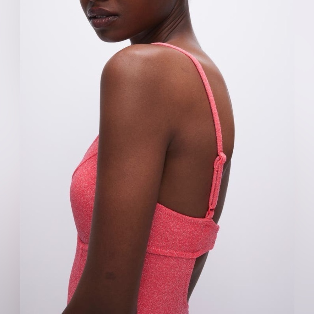 Good American Sparkle Show Off Underwire One-Piece Swimsuit in Fiery Coral 002 - Picture 6 of 14